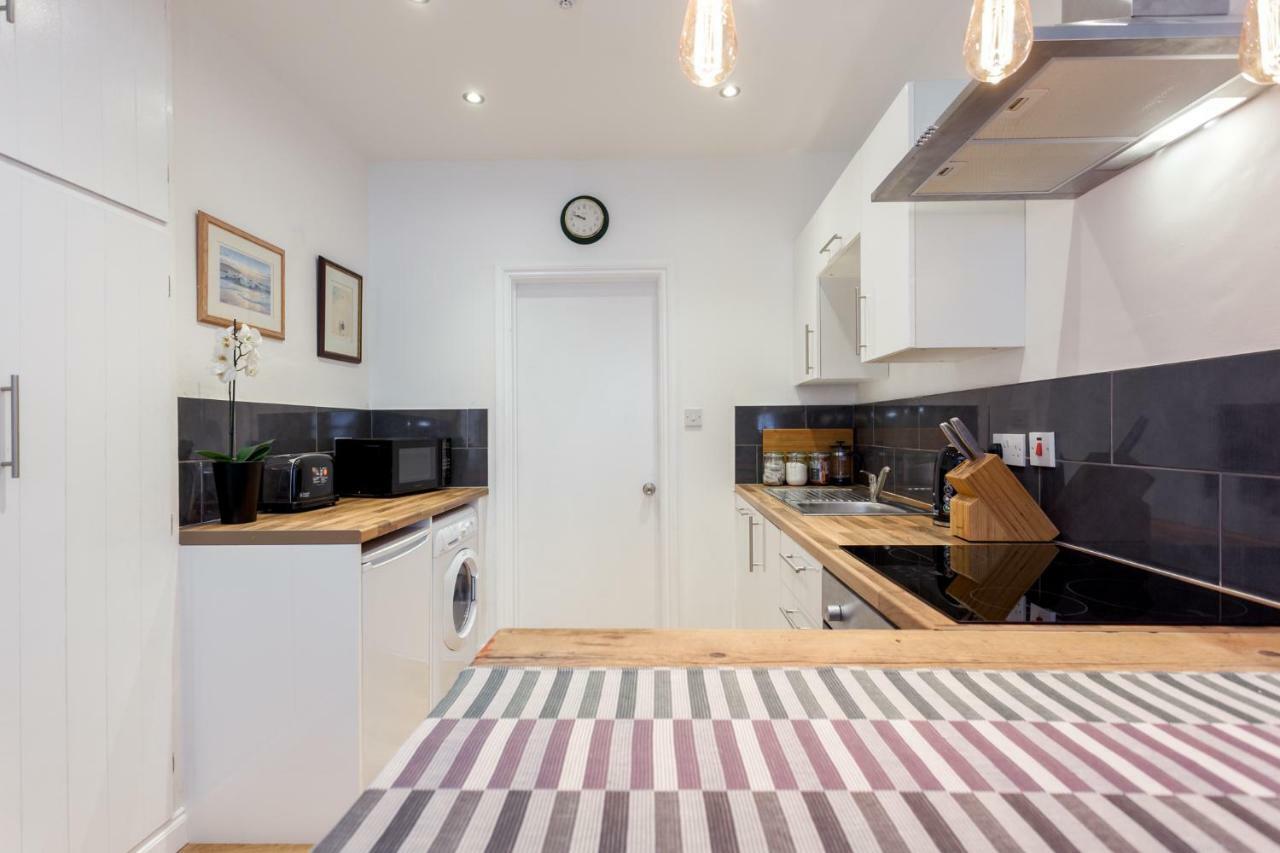 Stylish Town Centre Apartment Close To Beach And Shops Bournemouth Dış mekan fotoğraf